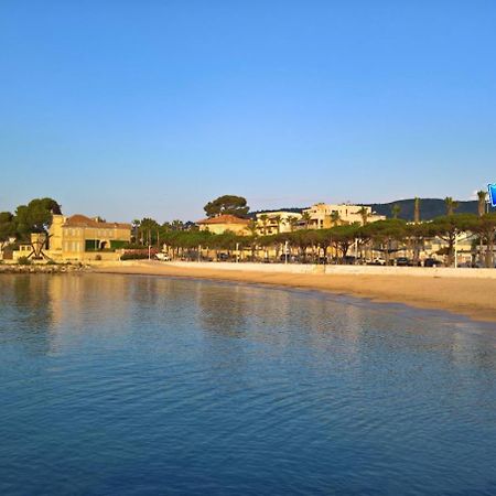 ラシオタLogement Climatise Avec Jardin Et Parking Pour 2 Personnes En Bord De Plageアパートメント エクステリア 写真