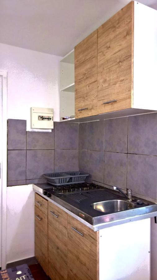Logement Climatise Avec Jardin Et Parking Pour 2 Personnes En Bord De Plage ラシオタ エクステリア 写真
