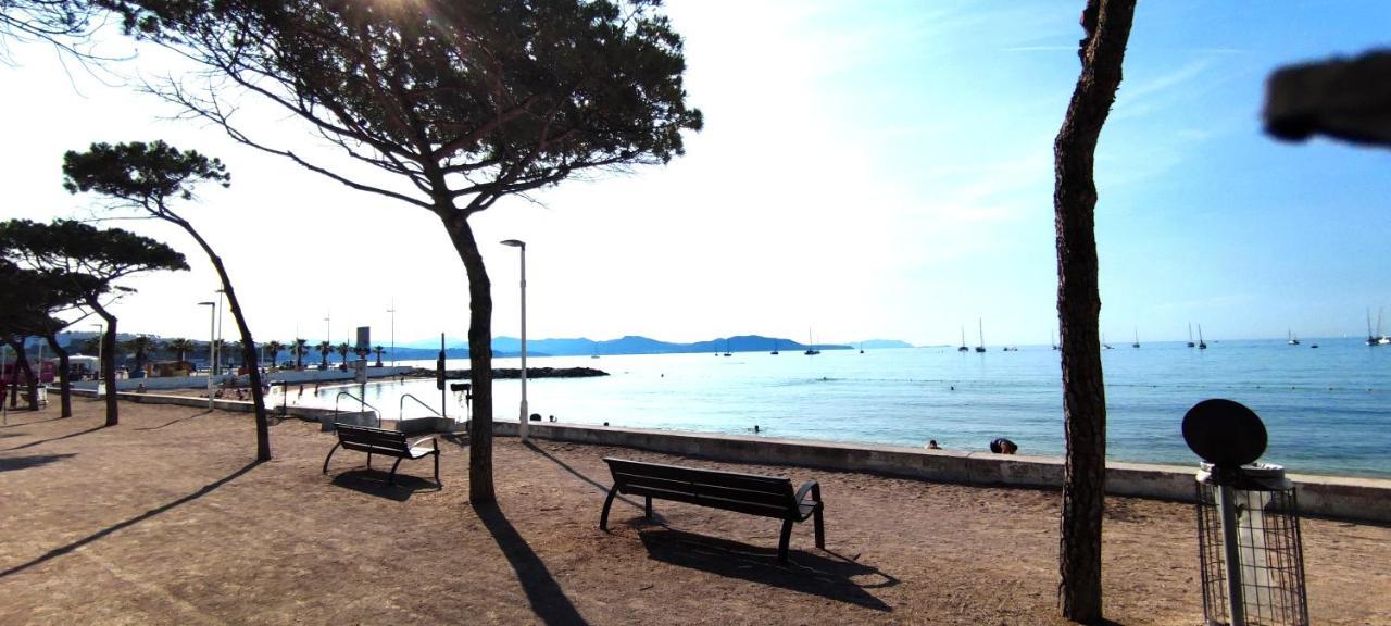 Logement Climatise Avec Jardin Et Parking Pour 2 Personnes En Bord De Plage ラシオタ エクステリア 写真